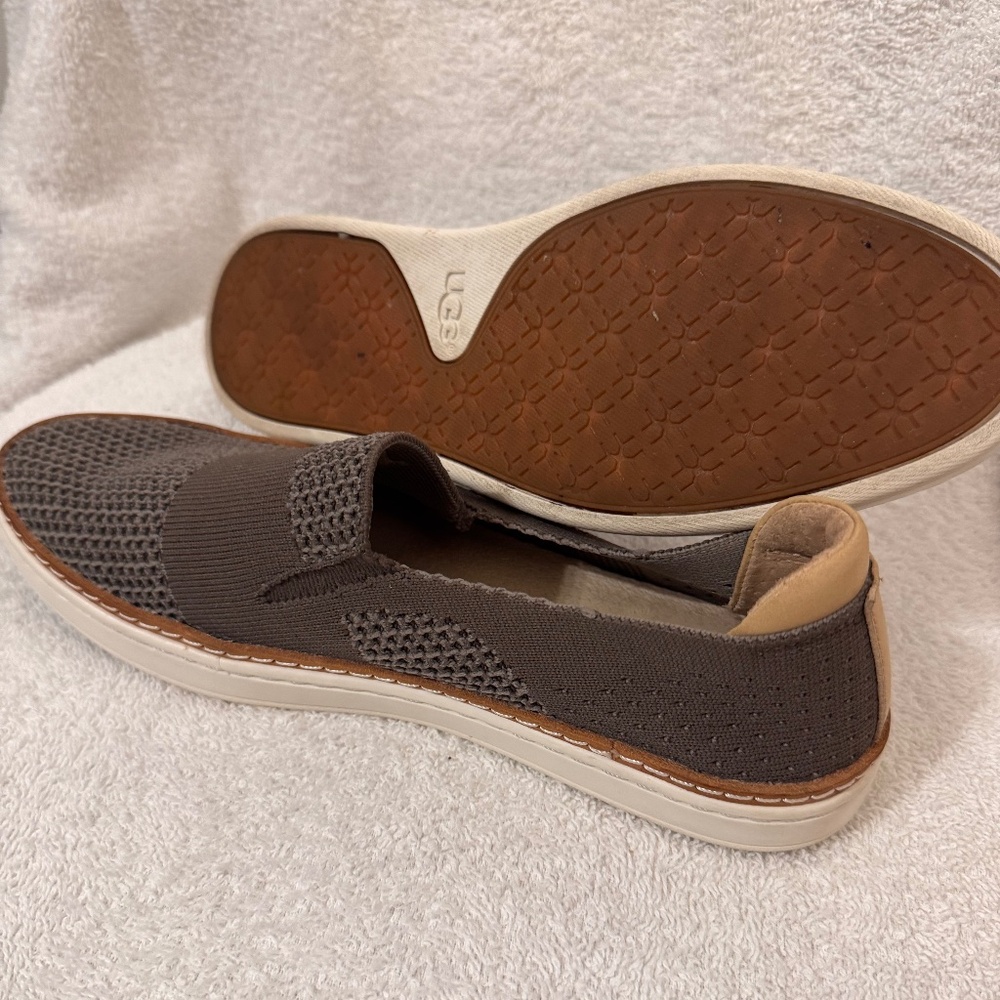 UGG Sammy Slip On Hyper Weave Casual Sneakers - Picture 3 of 4
